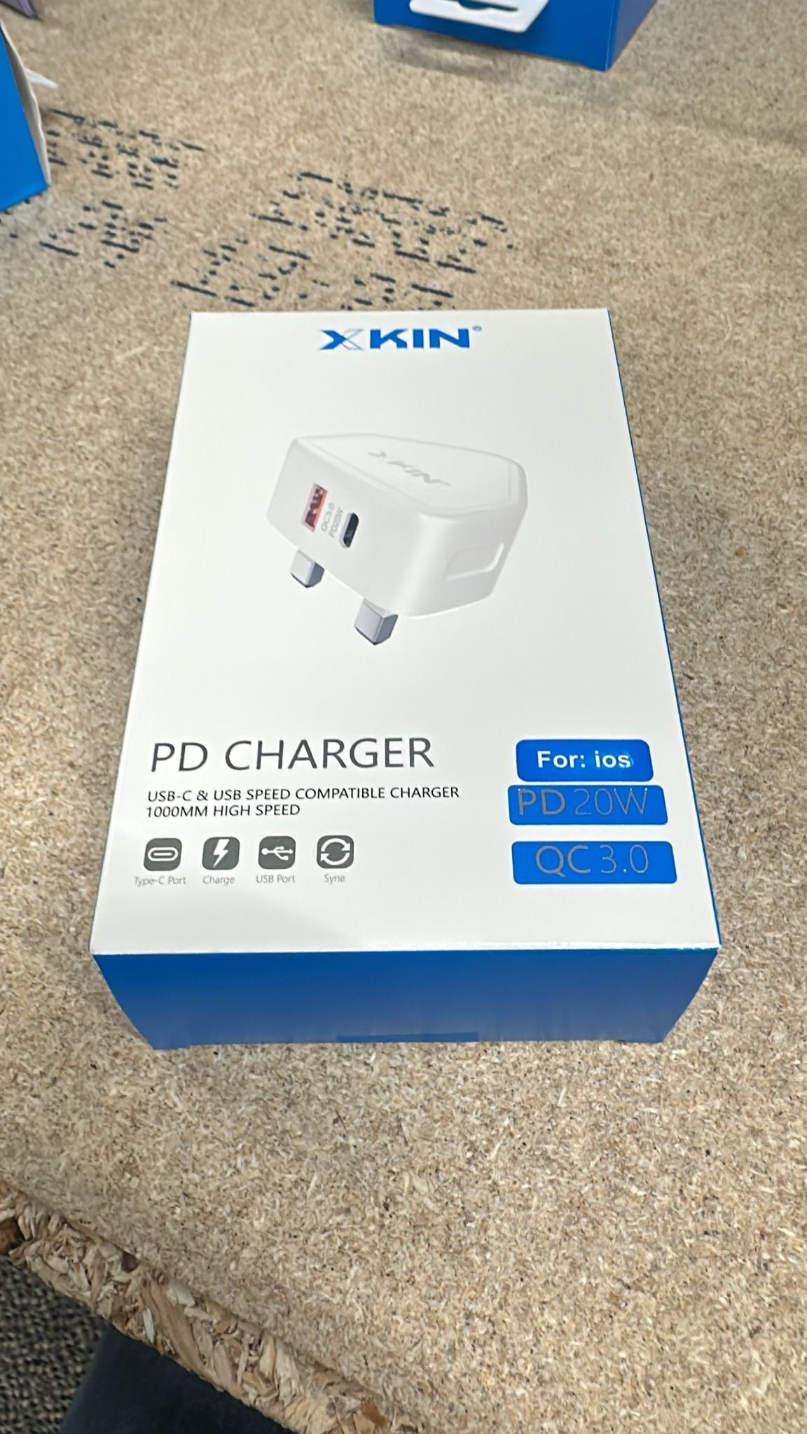 XKIN PD 20W CHARGER USB-C AND USB SPEED CHARGER 1000MM HIGH SPEED