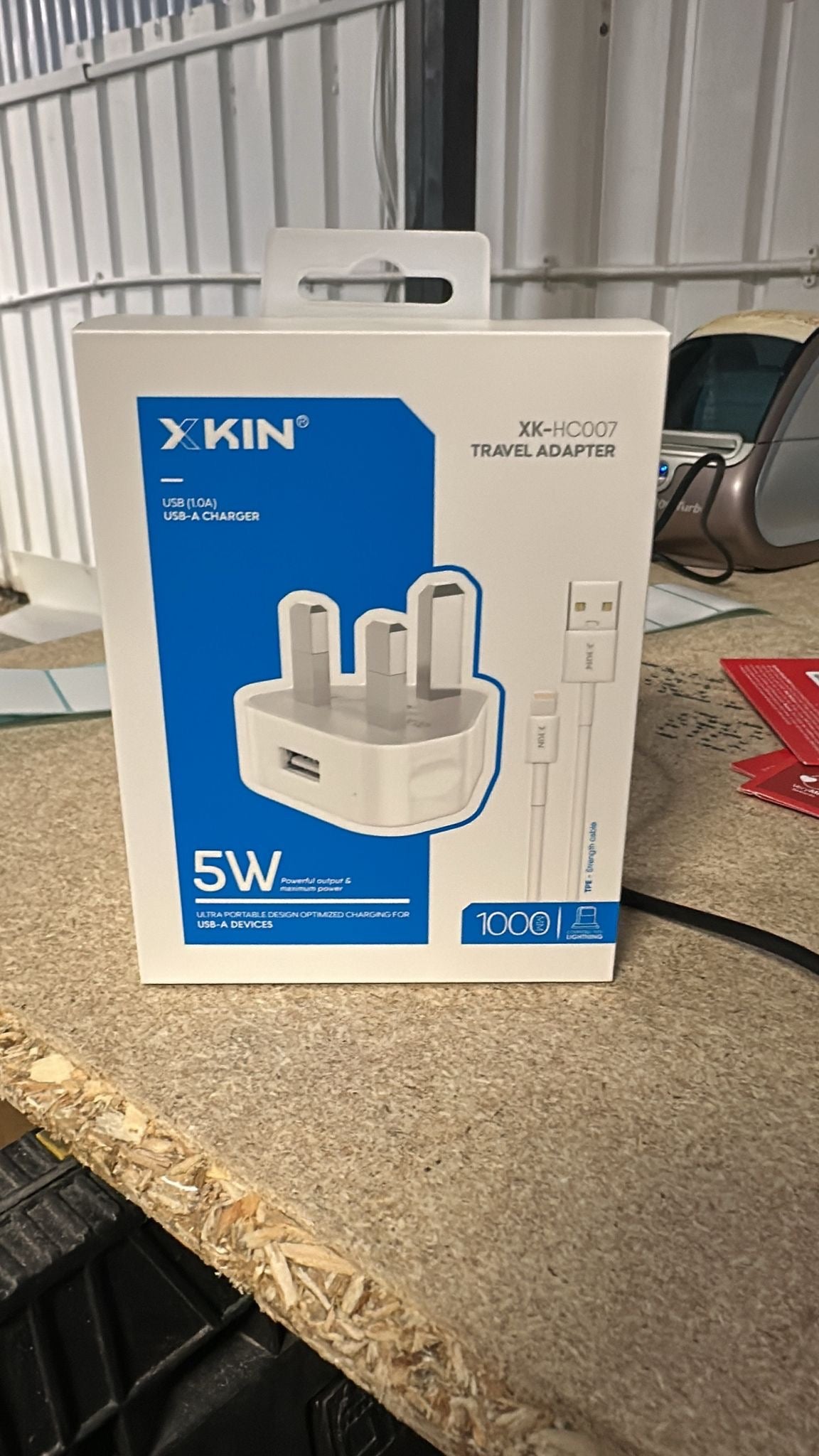 XKIN 5W FAST CHARGER TRAVEL ADOPTER WITH USB TO LIGHTNING CABLE